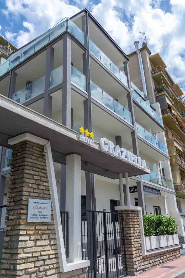 Albergo Graziella Arma di Taggia Esterno foto