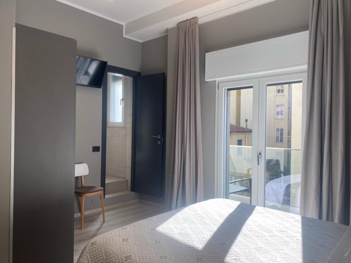 Albergo Graziella Arma di Taggia Esterno foto